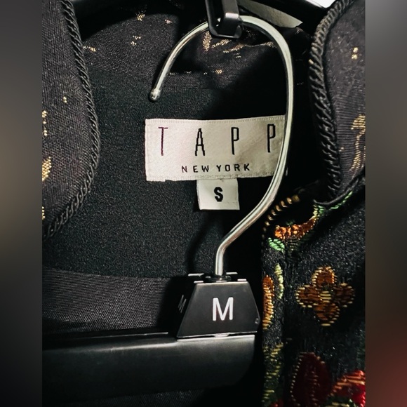 TAPP Black Asian Design Two Piece Blazer and Slit Skirt Set Size Small & Size 8 - Picture 7 of 16